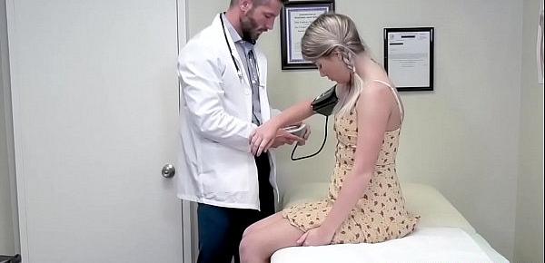  Horny doctor pounds Vienna and rubs her as she bounce!